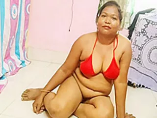 Indian Housewife With Huge Boobs